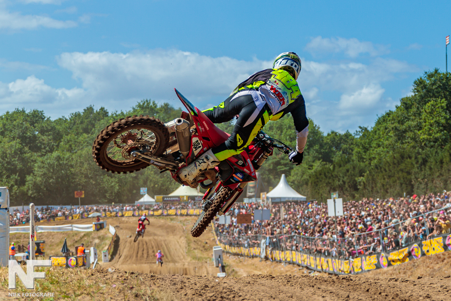 Zwarte Cross – Ordered